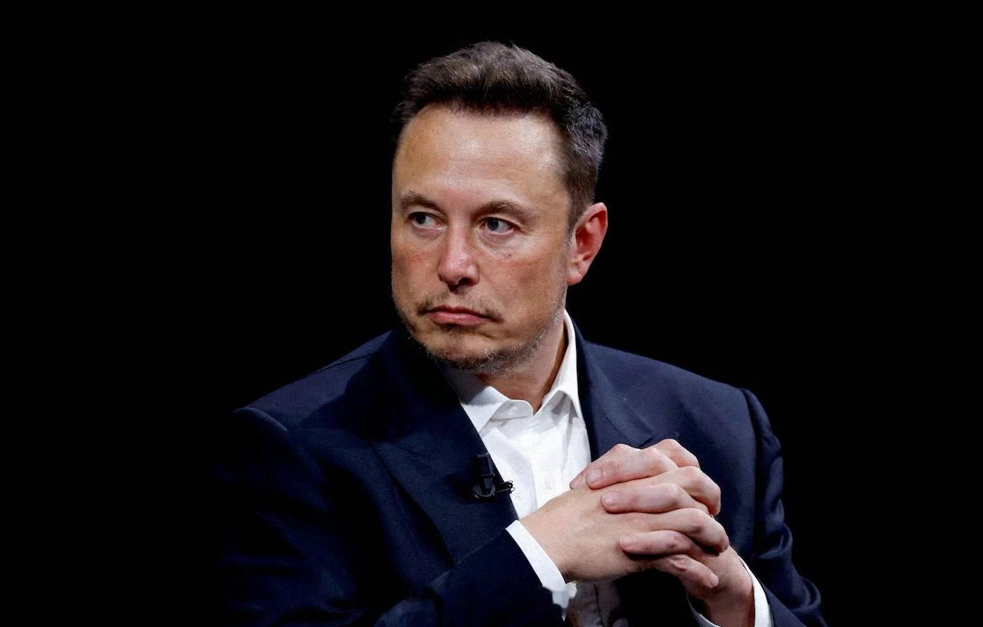 马斯克称特斯拉市值或达百万亿美元【马斯克称10年内有望实现月球建城SpaceX已