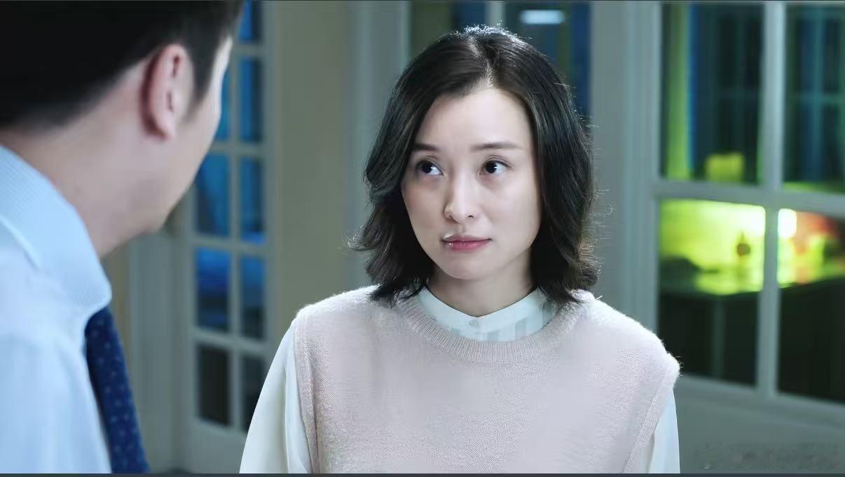 吴越谈到我的前半生带给她的影响 曾经因为角色被骂到绝望，如今却笑着说那是命运赐予