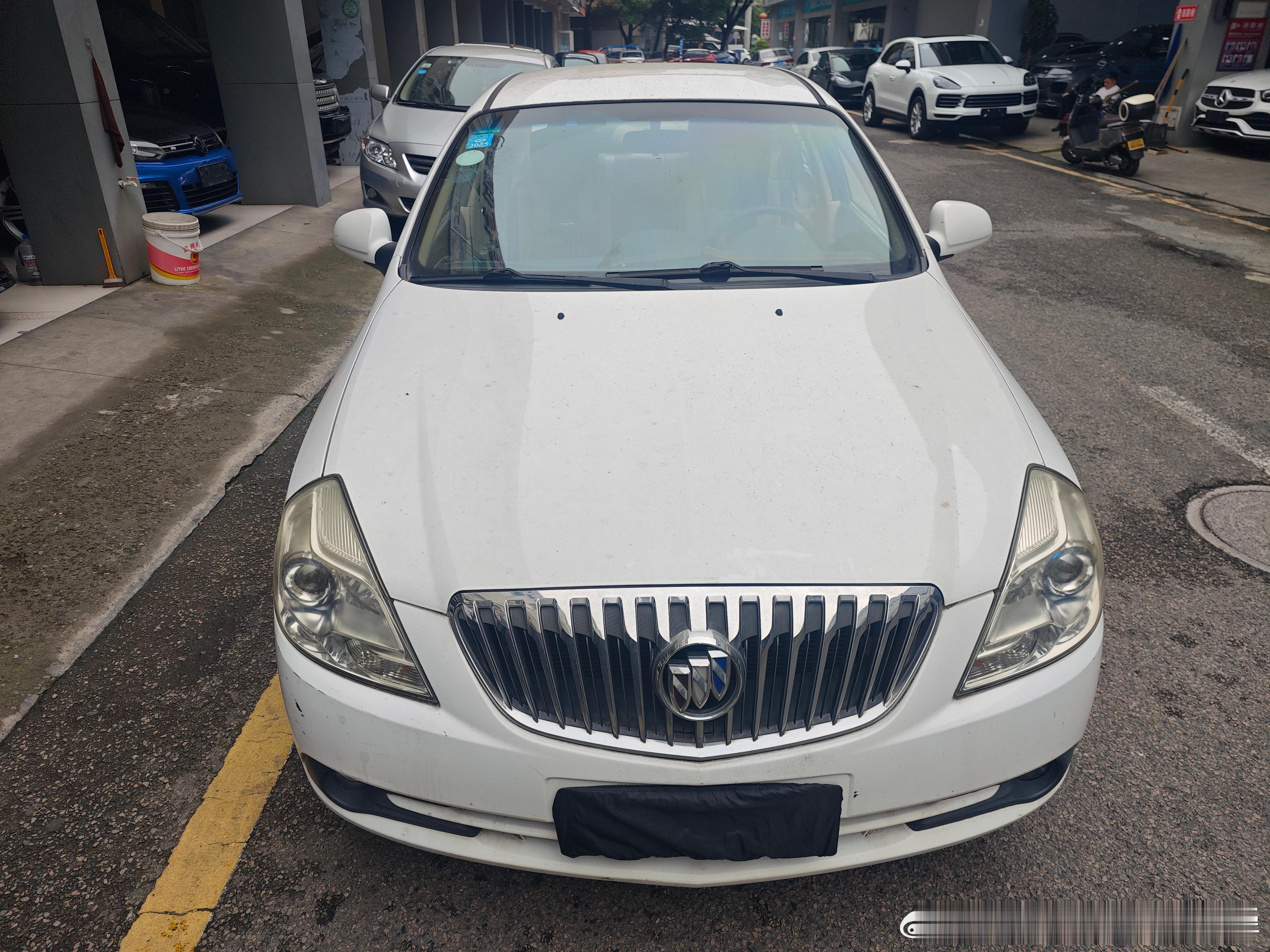 别克凯越1.5自动挡代步练手车​一手车 实表只开了3万公里 车况精品​手续齐全 