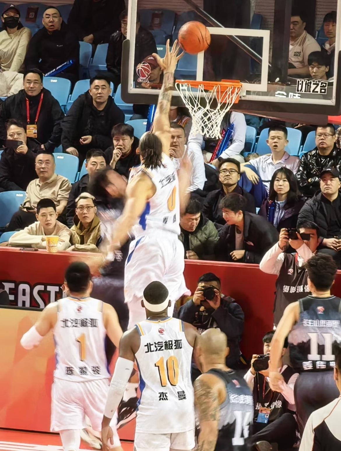 别被假象骗了！稠州今晚客战北京，没那么好赢

        好多人看北京最近客