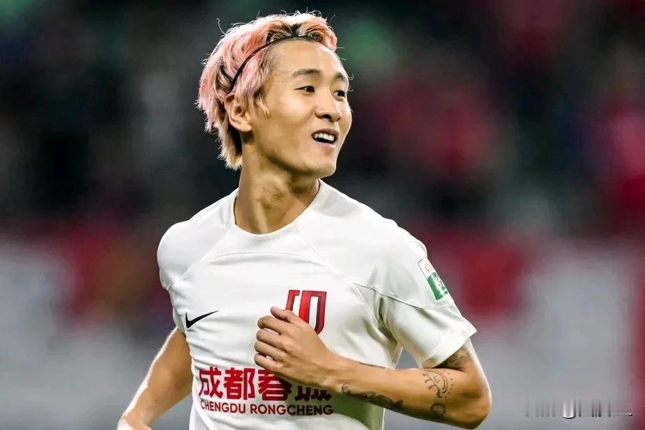 中超12轮四个之最:
  最佳球队:成都蓉城，开场不到2分钟便少一人作战，结果愣