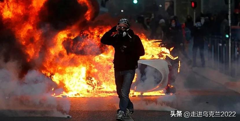 乌克兰正将俄罗斯逼入1917年革命前夕的局势

摘要：乌克兰对俄罗斯石油和天然气