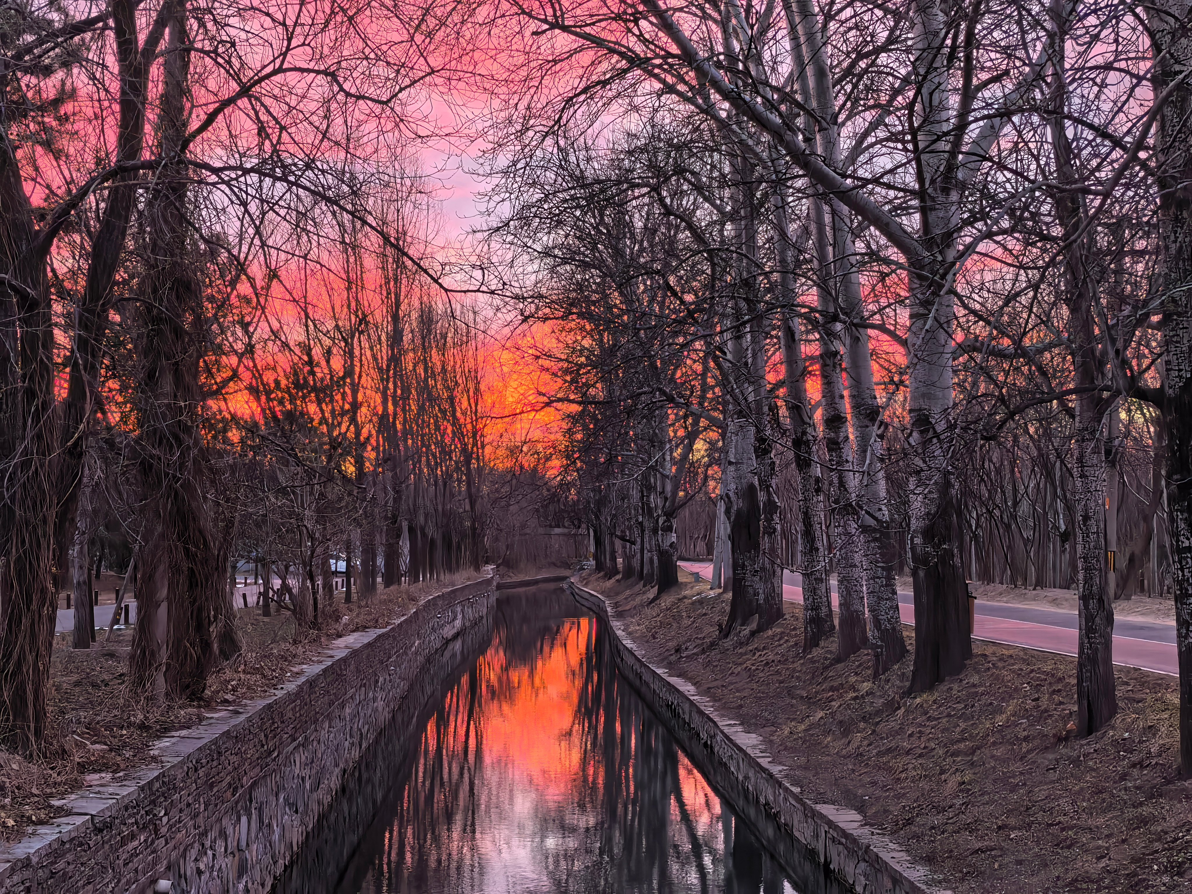 S-昨天分析的头头是道，打脸来得这么快？今天国产GPU\CPU跌的一塌糊涂。所以