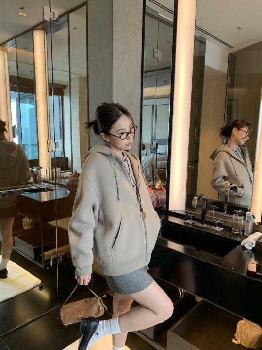 miu系书呆子慵懒感