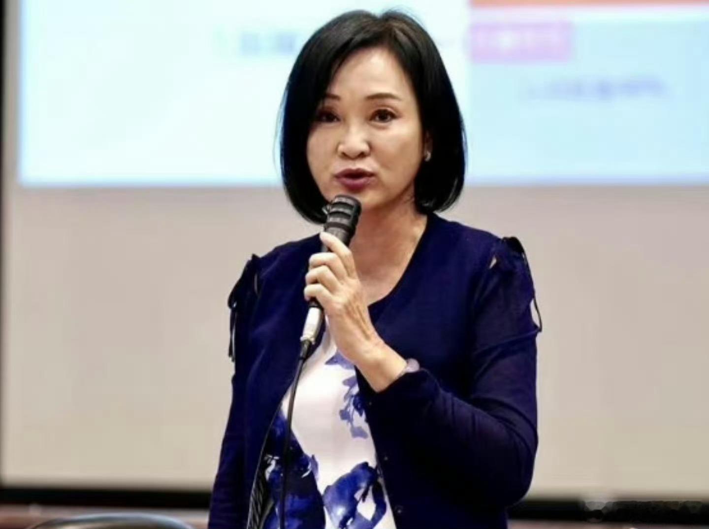 蓝委柯志恩声称，郑丽文在选战期间的两岸论述都是选举语言，她相信这些论述是有机动性
