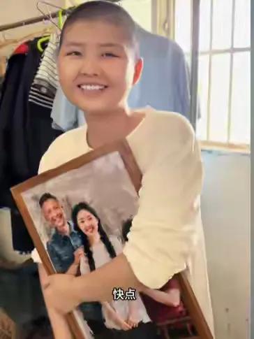 当善良与善良碰撞，擦出爱永留人间。前段时间，一名年轻男子和女友一起路过湖北仙桃的