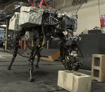 高科技本身没有原罪，它本该是造福人类的工具，但现在最让人寒心的现实是：技术跑得太