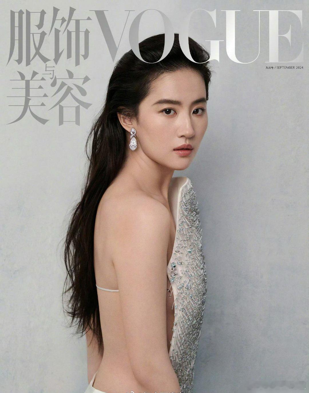 刘亦菲 刘诗诗 这个背、是非拍不可吗？[疑问] ​​​