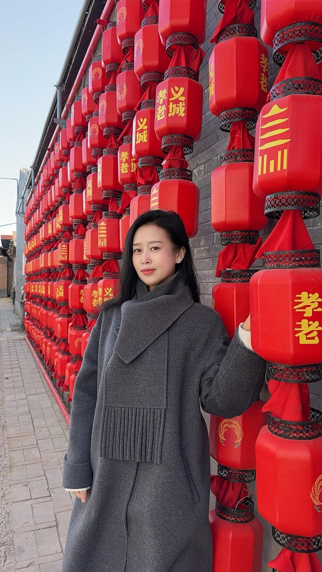 今天是12月的第一天，也是2025最后一个月，希望忘记烦恼，感谢世界赠予的一切