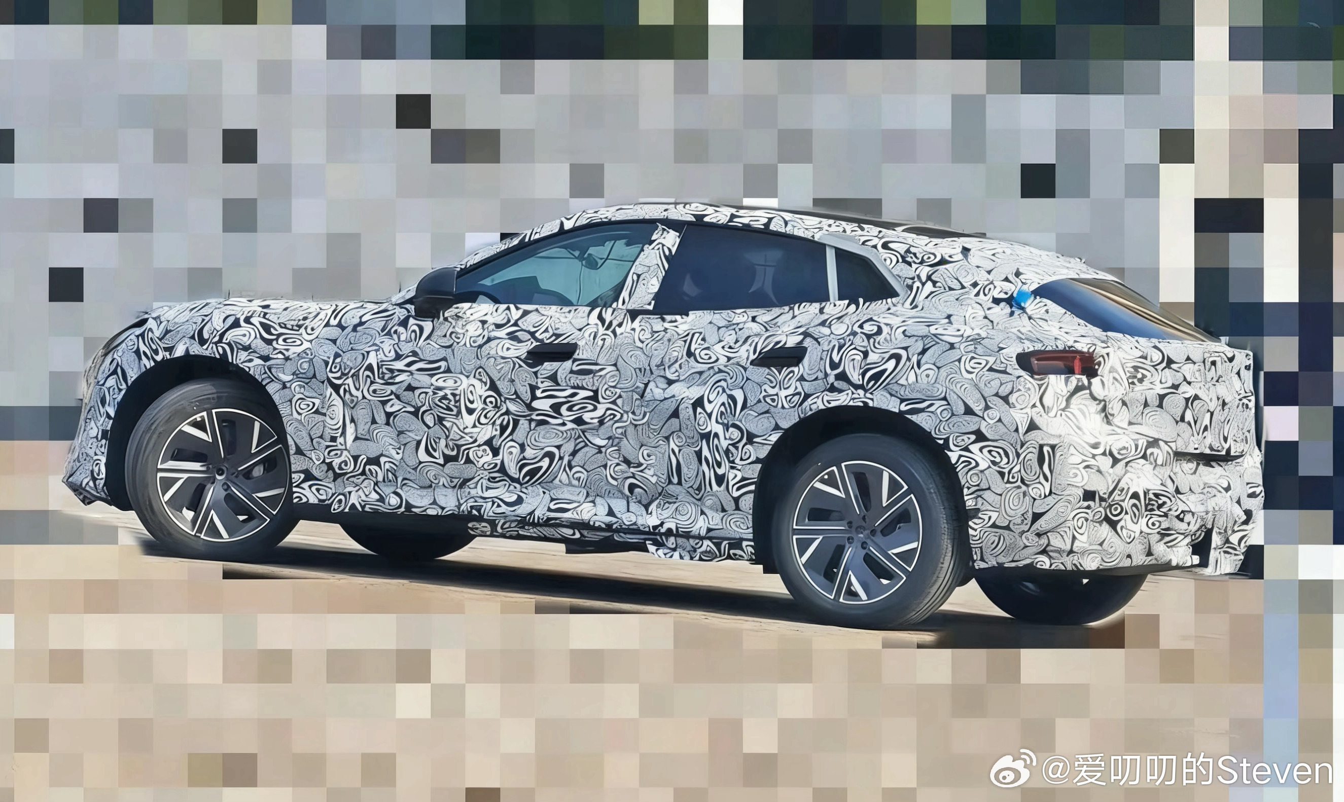 奇瑞园区拍到伪装车，难道是网传智界轿跑SUV？