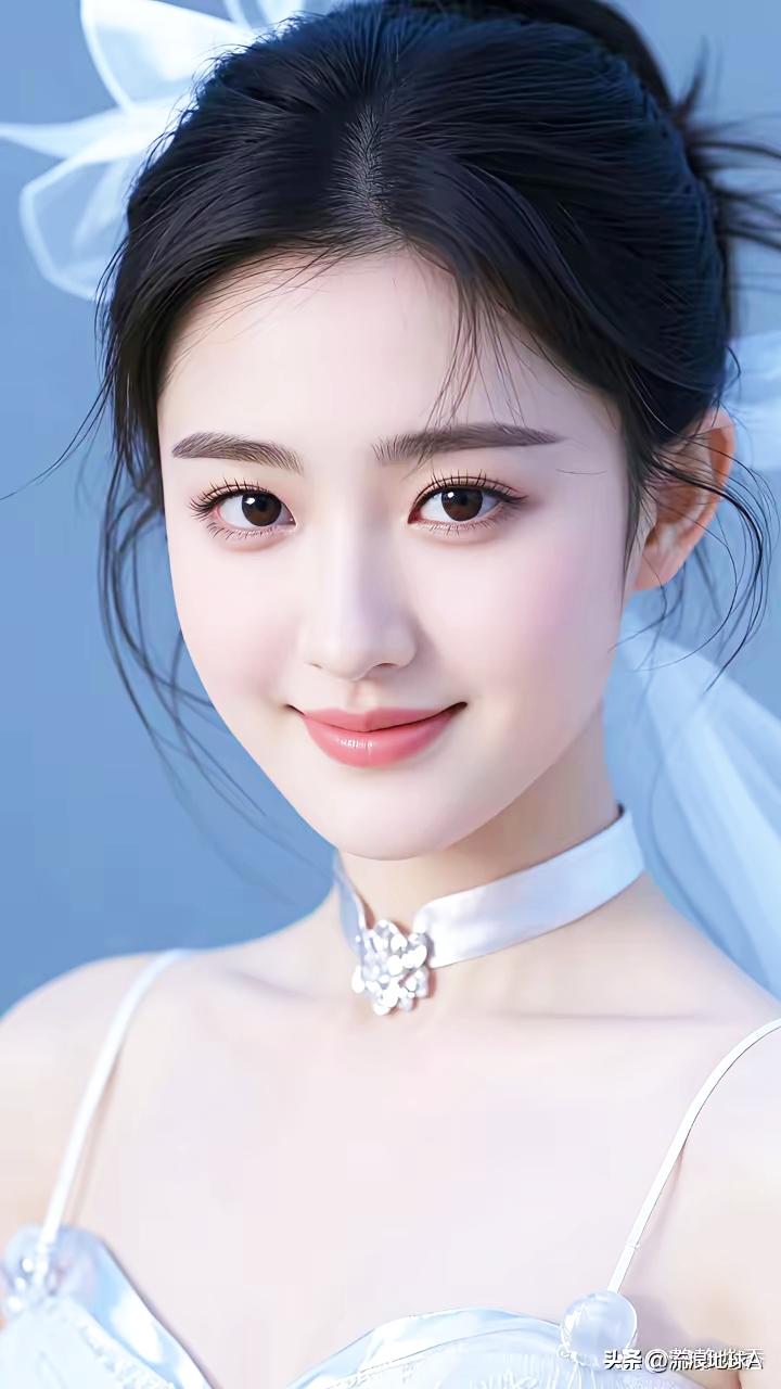 甜美少女风，清新优雅，梦幻般的微笑