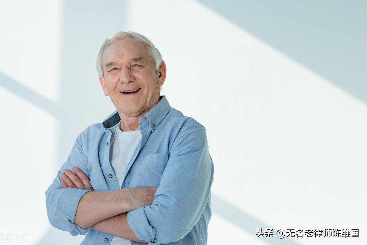 《独居老人死去儿女不知的悲剧不断上演》
据媒体报道，2024年8月6日，香港房屋