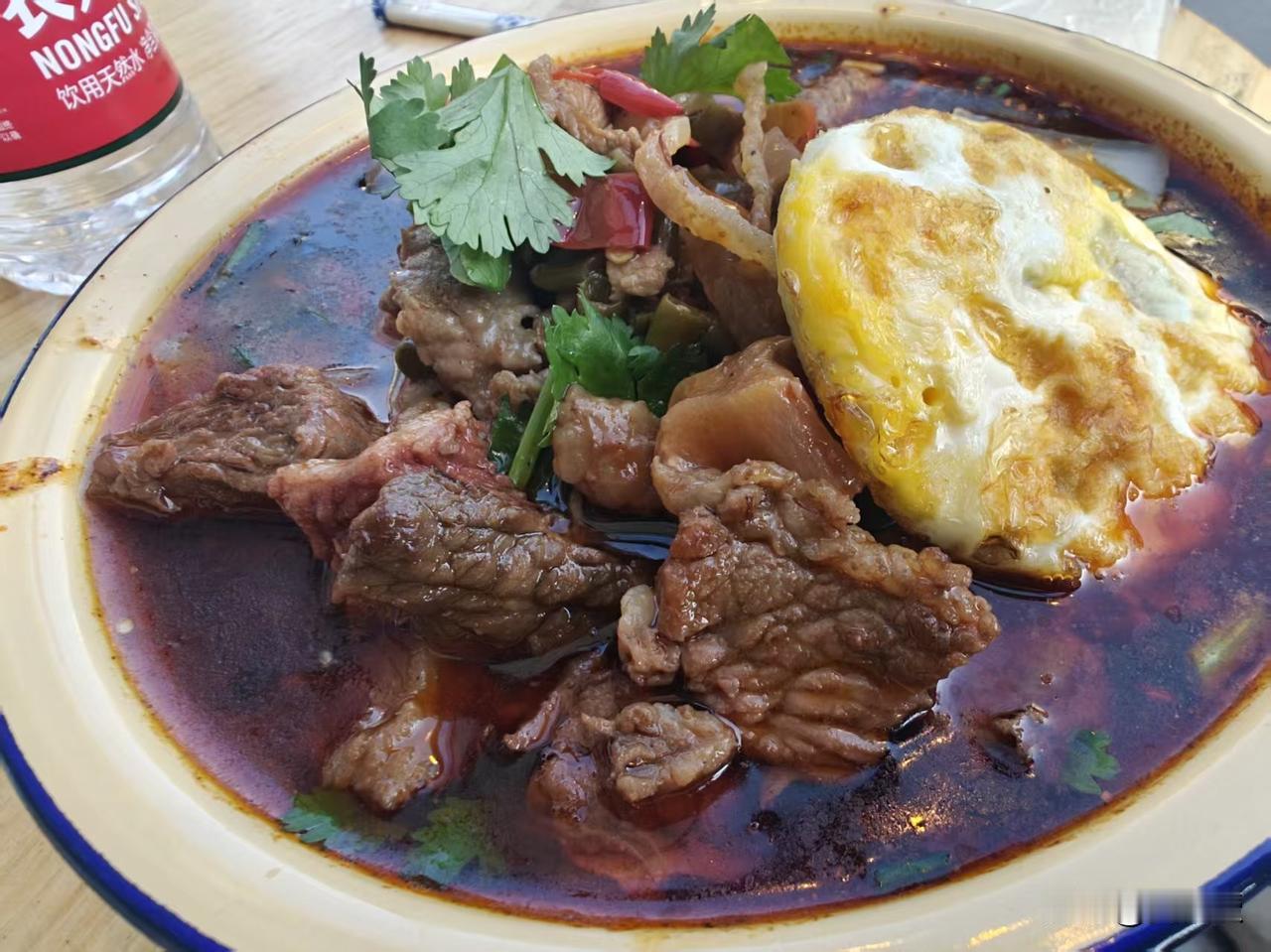 北京地道的重庆牛肉面
巴适得板
猜猜多少钱？