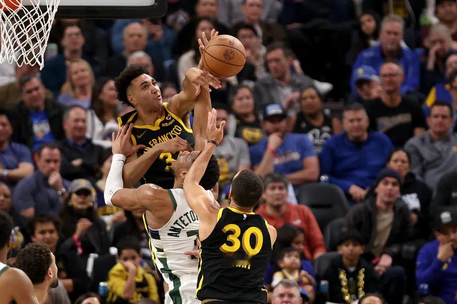 字母缺阵~雄鹿首发：罗林斯、AJ格林、特伦特、库兹马、特纳。勇士vs雄鹿 ​​​