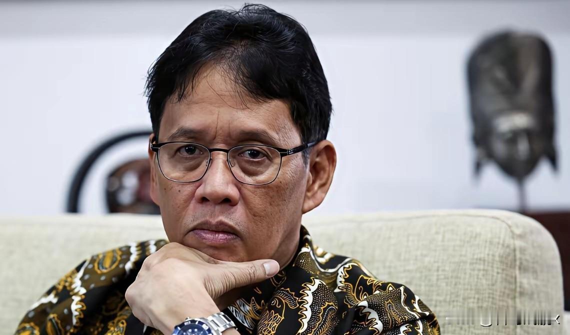 印度尼西亚财政部长在雅加达的一个论坛上，提出对通过马六甲海峡的船舶征收过路费的想