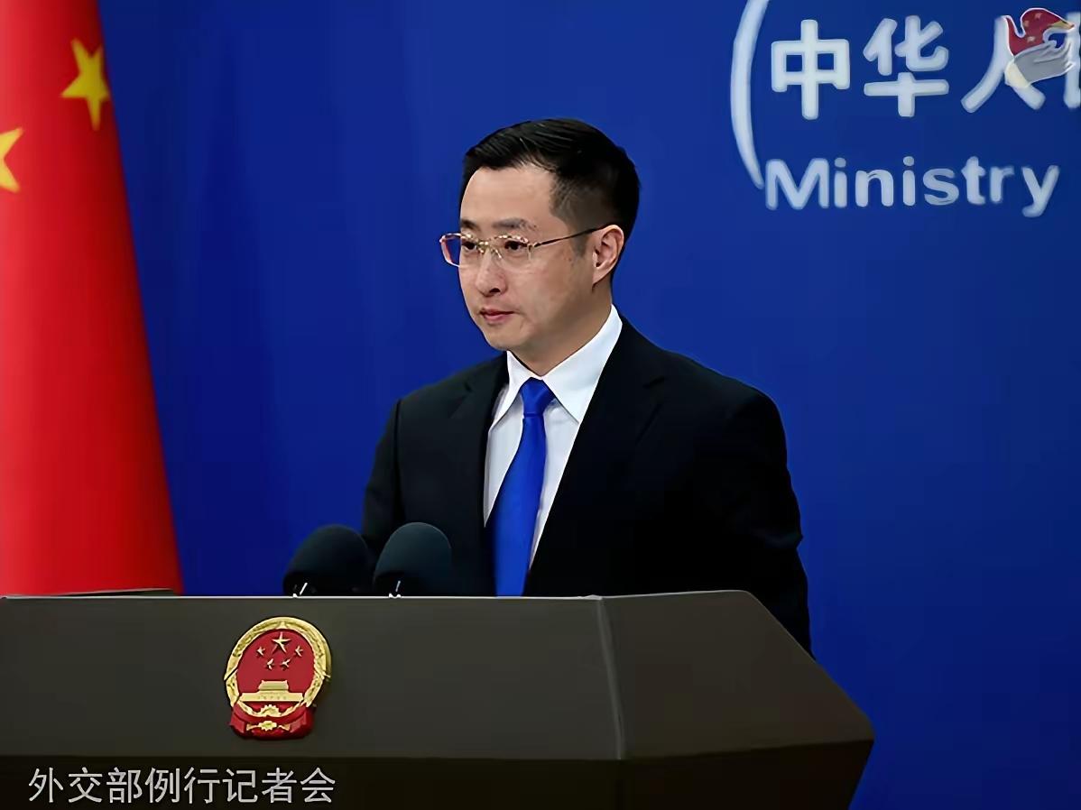 这一事件令人悲痛且性质严重。根据中国外交部3月27日的例行记者会回应，中方已就中