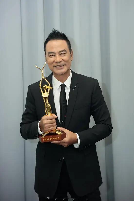 救命！若王一博拿下第30届金鹰视帝，那任达华这位最佳男演员该如何定义？ 