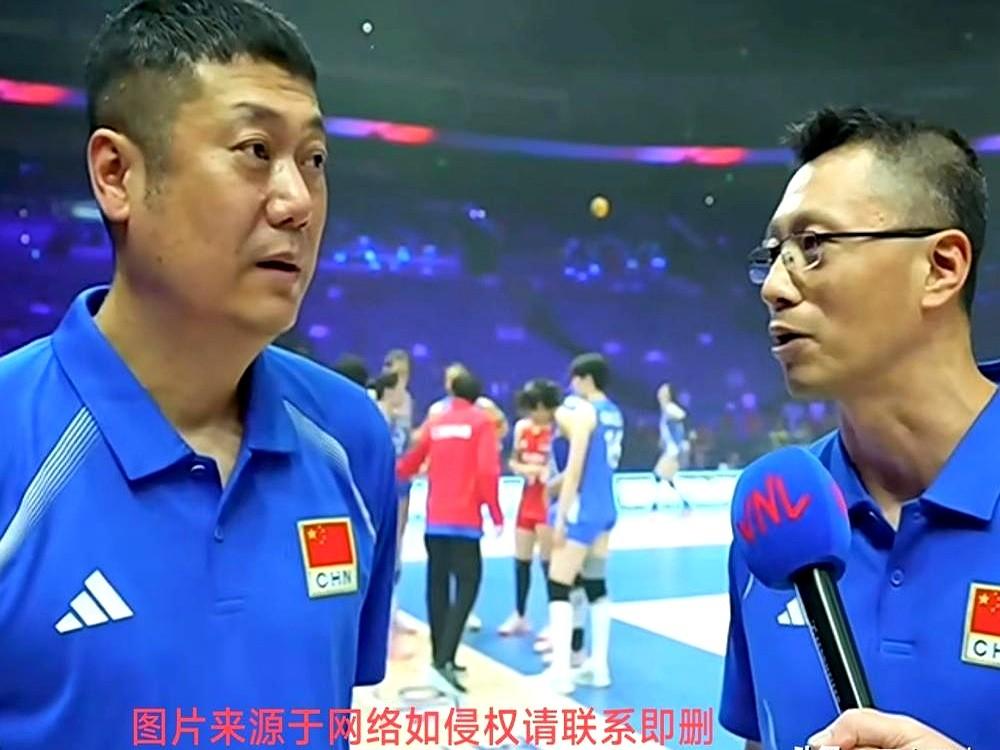 蔡斌教练走进来，更衣室死一般寂静。

0-3，南京主场输给捷克，一传到位率才20