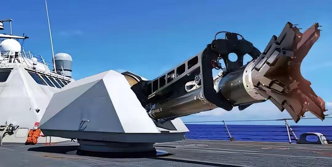 中国的高超音速反卫星武器，一发就能瘫痪整个美国。所以美国一些人一再要求中国禁止使