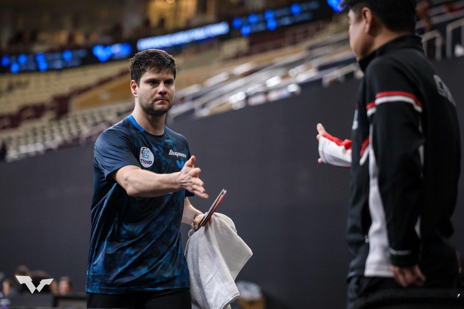 昨天白告握手很积极 