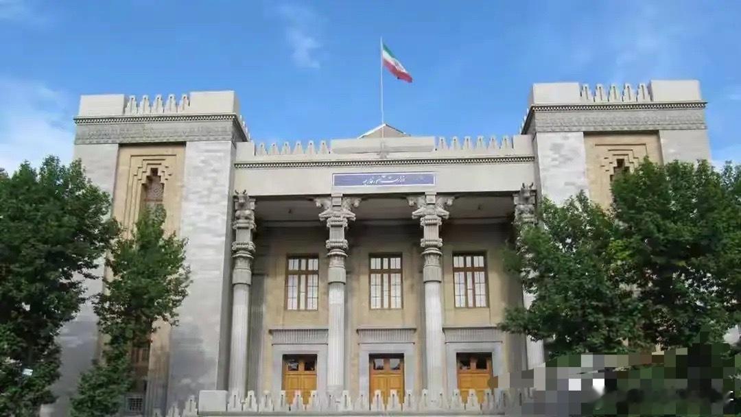 美伊正在协商一份14条款的停战谅解备忘录，内容包括暂停铀浓缩、接触霍尔木兹海峡限