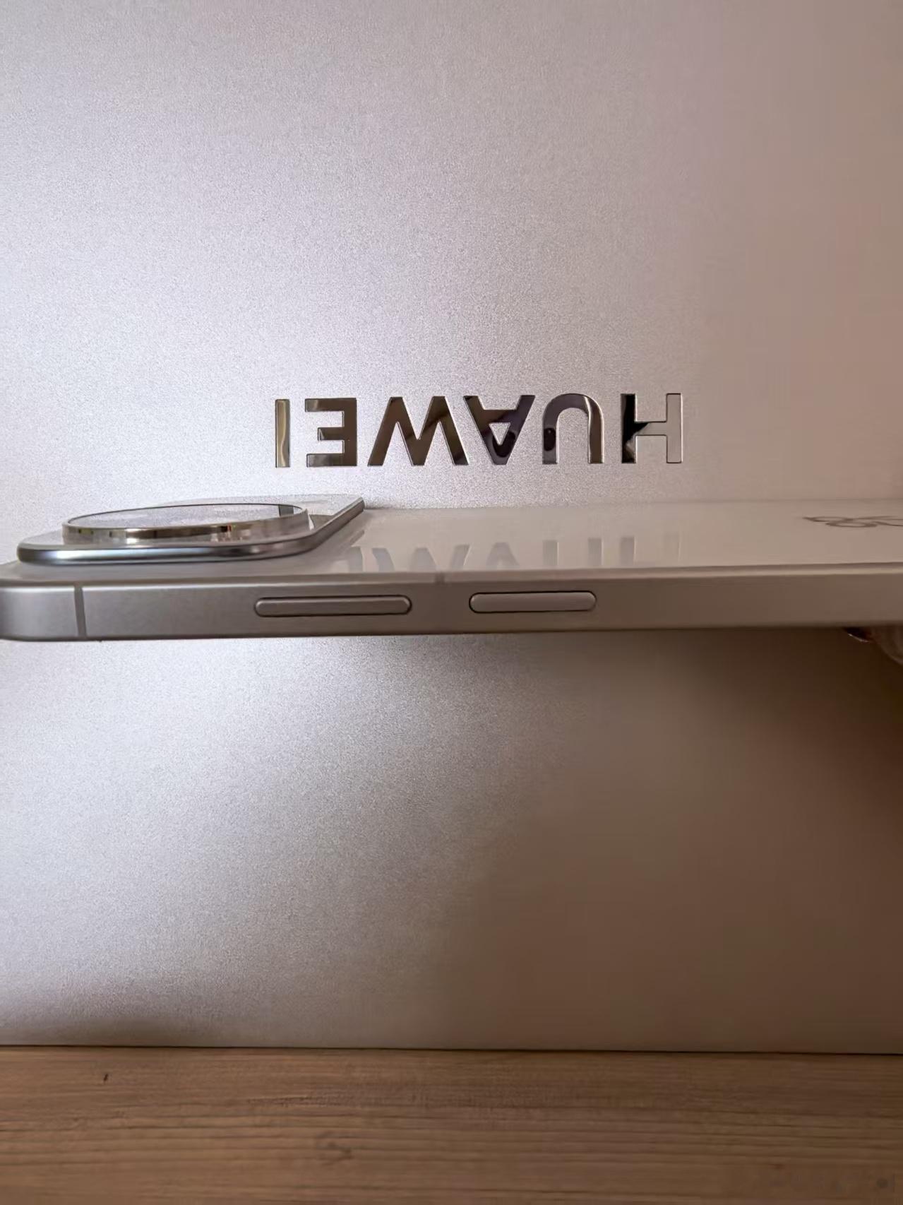 华为nova 15 Pro上手体验，前后双红枫真心不错，用起来也丝滑流畅，这个系