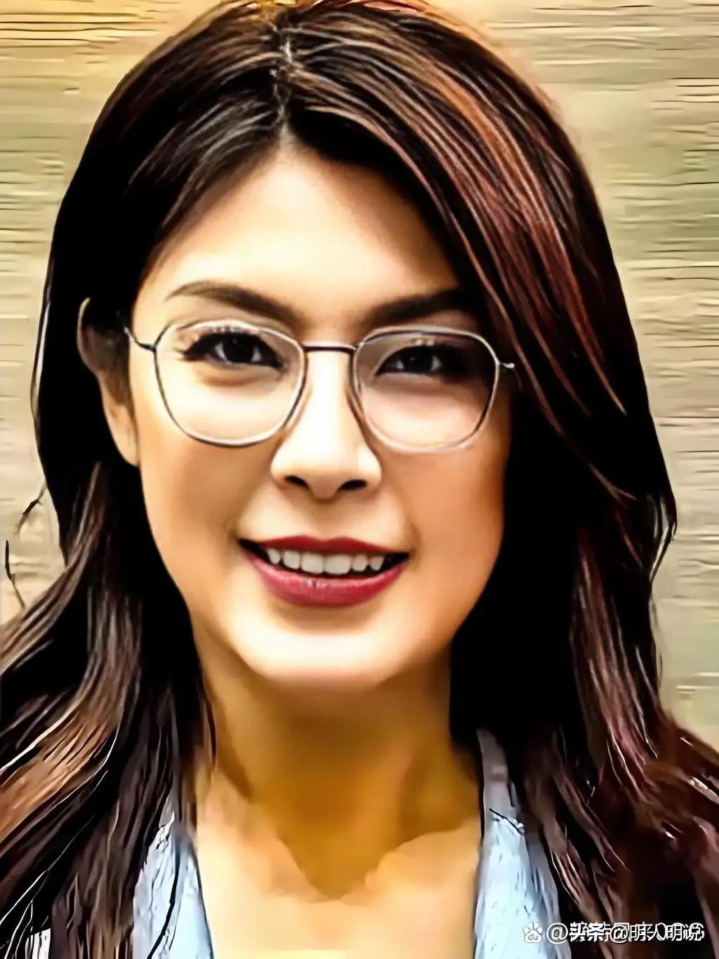 郑丽文与徐巧芯：从最铁战友到公开不同调，国民党最有戏的一对组合来了
 
明人明说