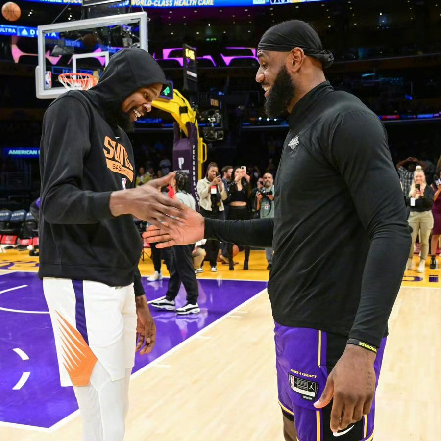 据名记Shams报道，新赛季NBA圣诞大战赛程已经出炉：​骑士 vs 尼克斯（主
