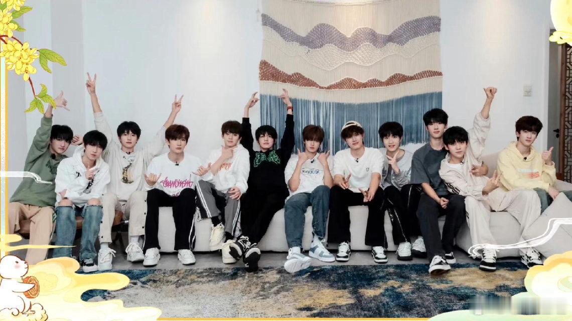 娱乐  运动会、日常物料、线下公演，处处能看见TF三代双向奔赴的温柔。张泽禹会记