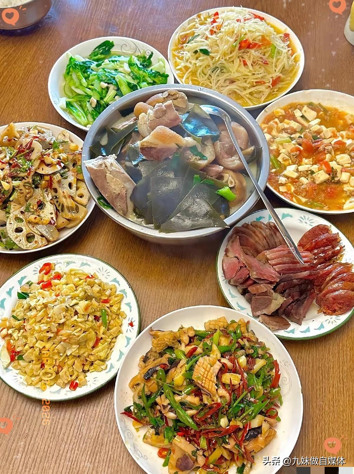 前天我回娘家吃饭，趁我爸妈都在，就跟哥嫂说，欠我的8万该还我了，都5年了还要拖到