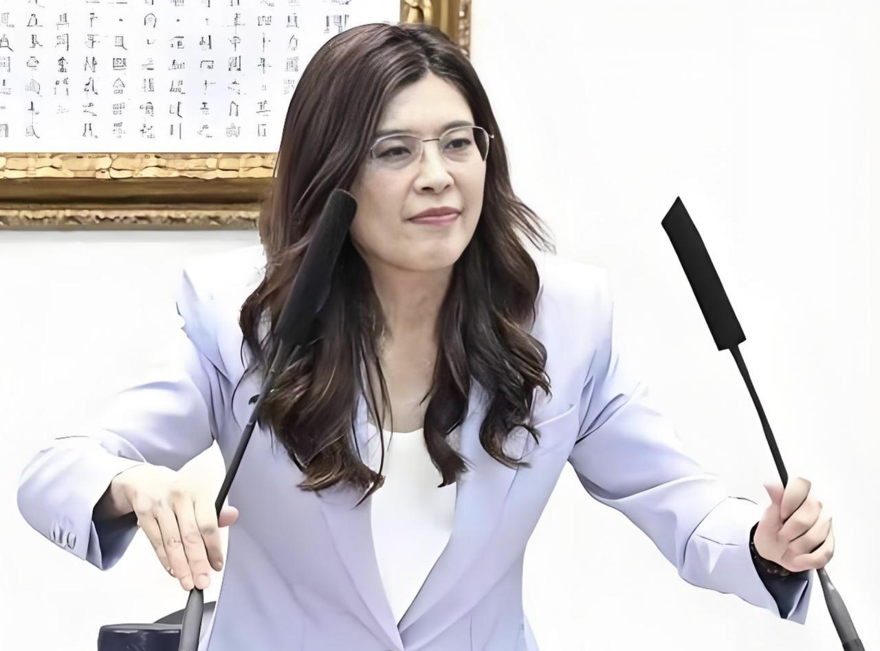 怎么看待郑丽文接受美国CNN专访时提到的四点主张？首先来看这四点主张具体：第一：