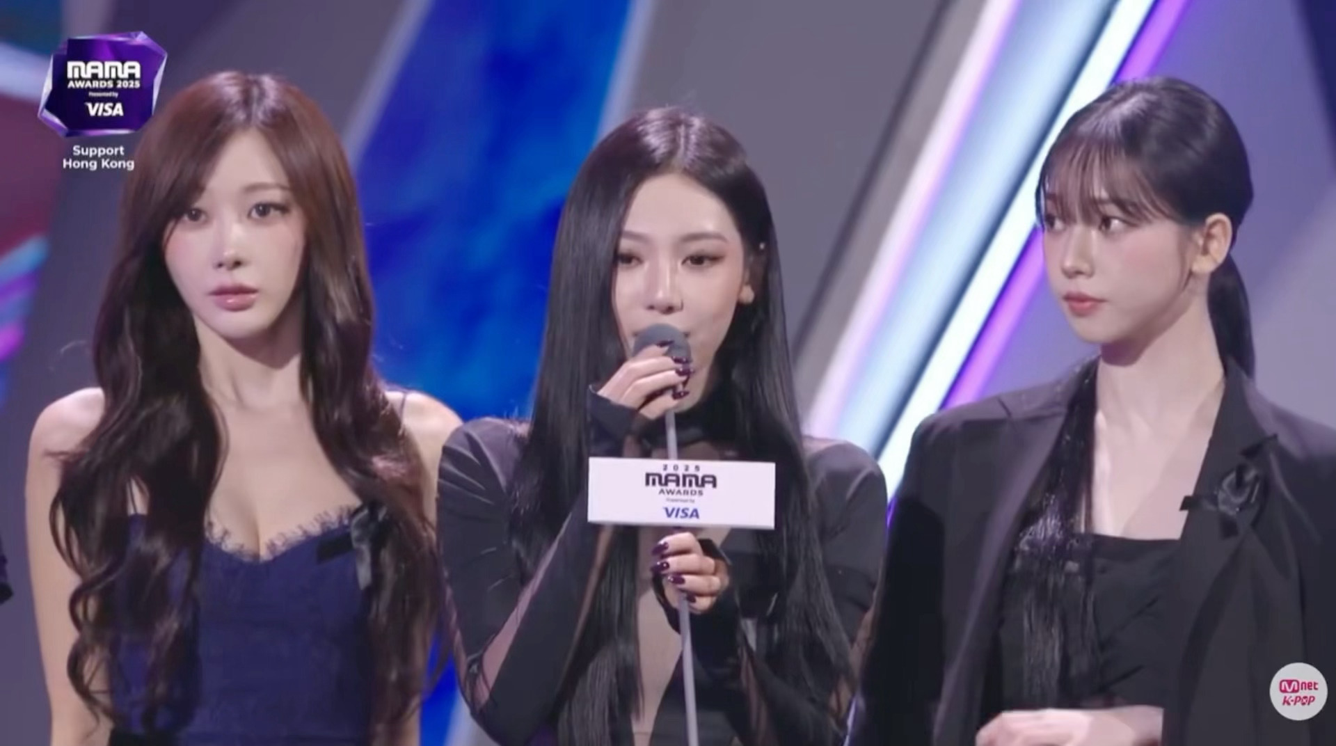 宁艺卓发言：“最后我想表达的就是，想对大家说，这次在火灾中遇难的所有的同胞们，还