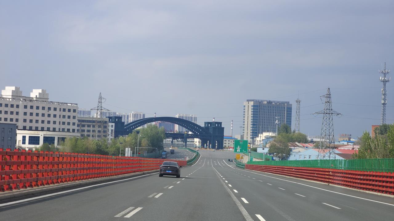 4月29日从海南东方出发，浙江一路游玩，5月24日回到哈尔滨。加油总共花了434