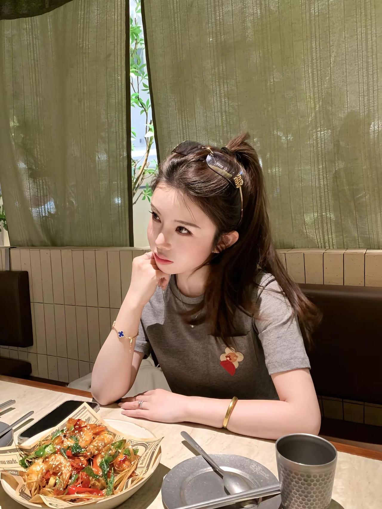 频繁的记录是为了幸福可以被翻阅