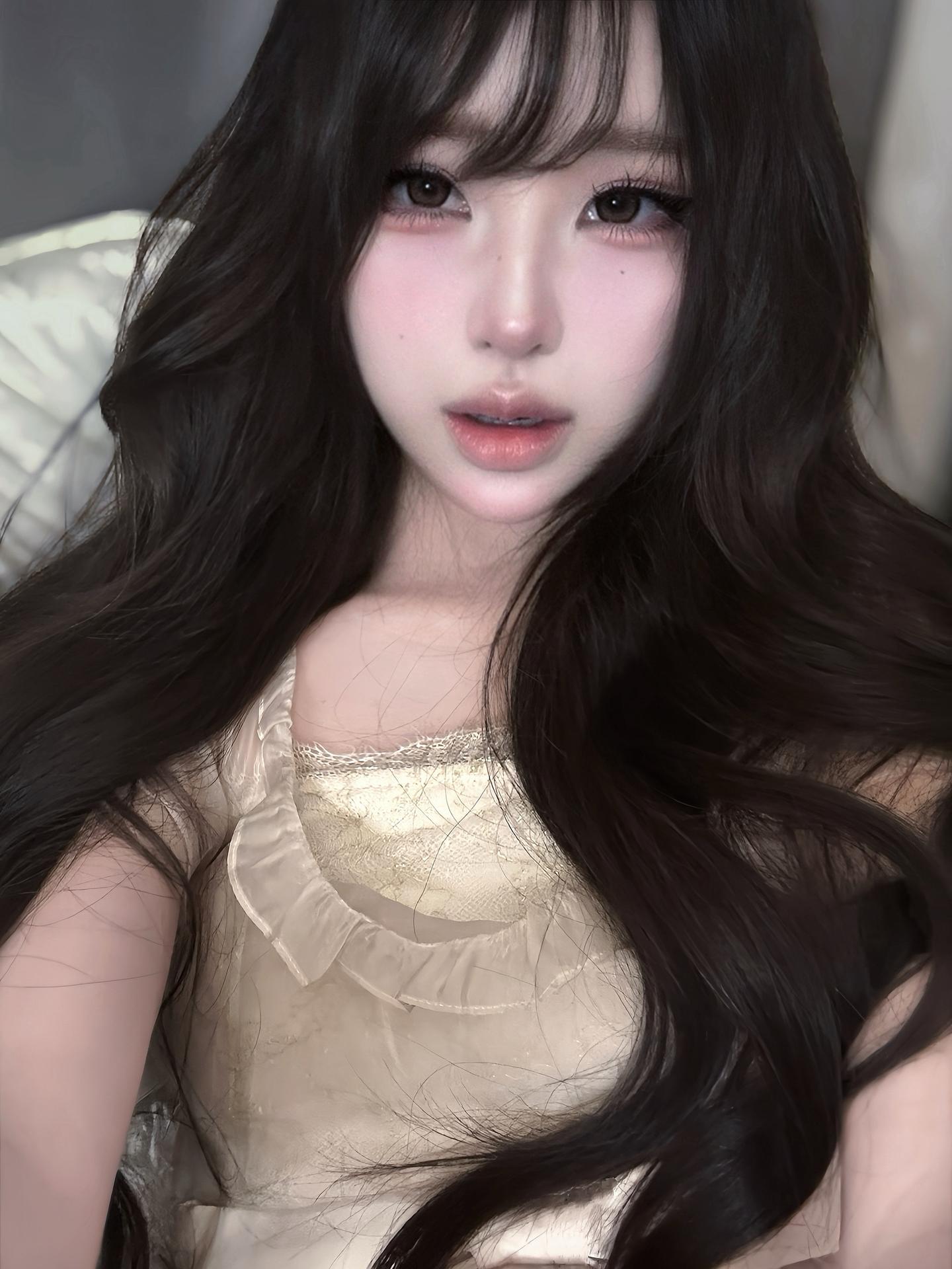 我的性格十分乖巧 但胜在脸实在恶劣