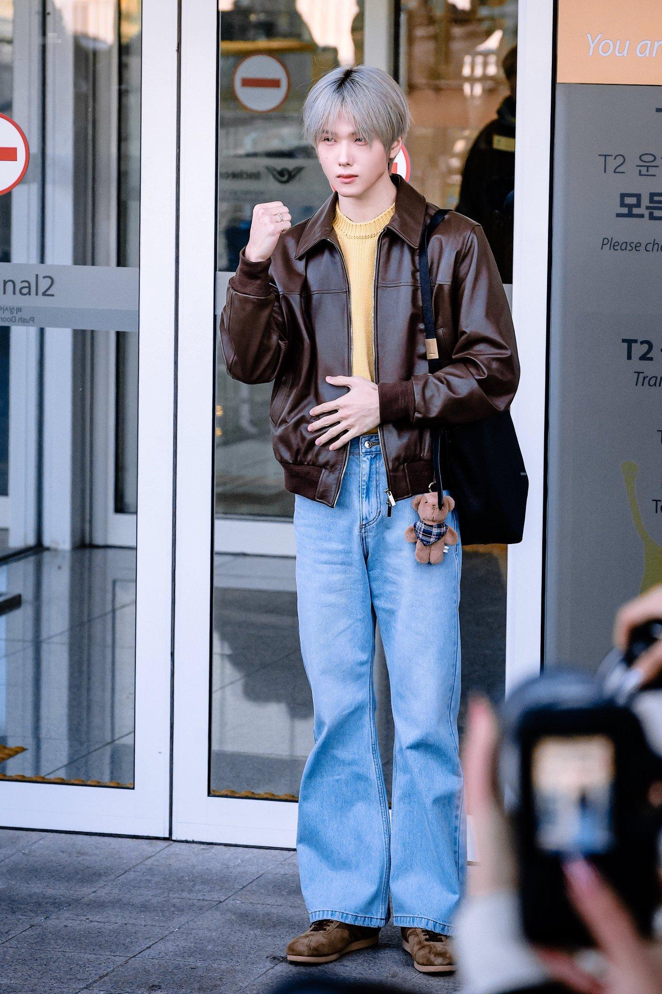 巴黎男装周｜机场出发照朴志晟 —— SYSTEM 2026秋冬大秀JISUNG 
