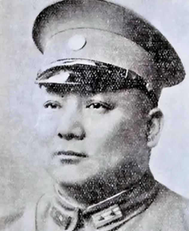 1938年，国民党少将叶蓬求见陈诚，陈诚看到他的名片后，随手扔进纸篓，对副官说：