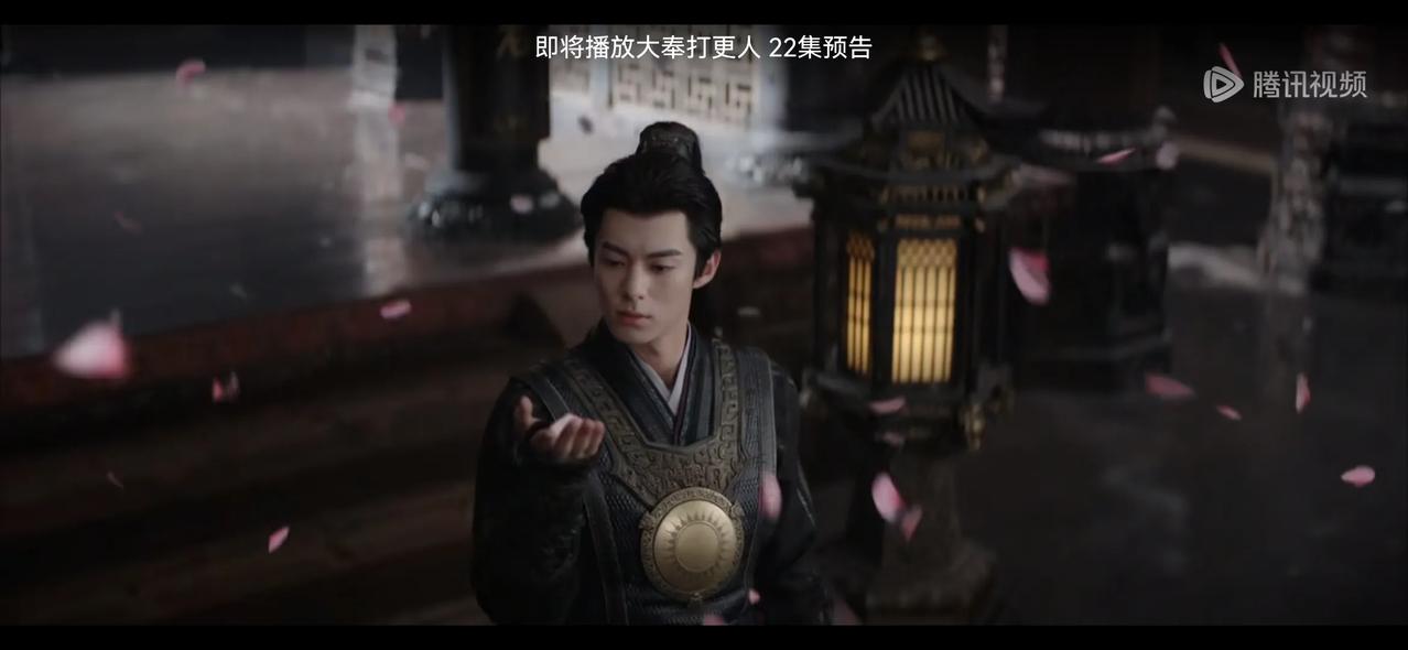 《大奉打更人》如果前面少点搞笑，必定天下无敌。剧太好看了。
杨千幻很快现身了～～