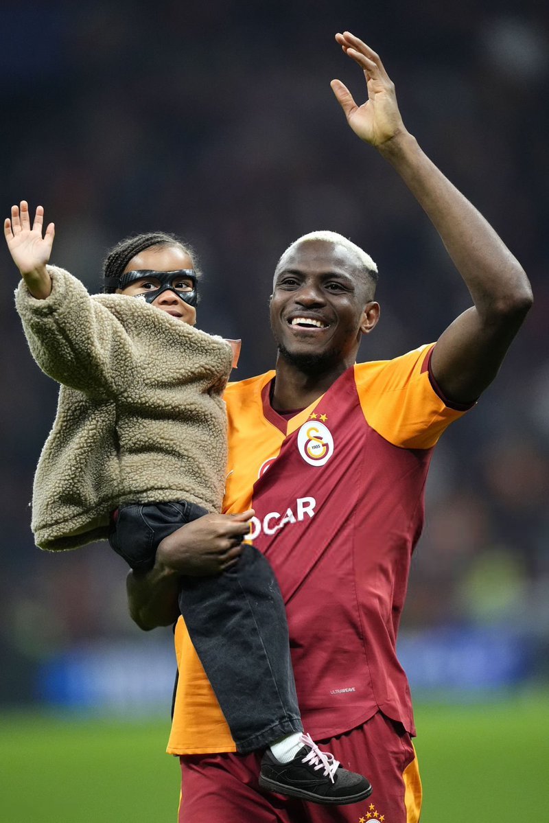 Victor Osimhen 欧冠联赛