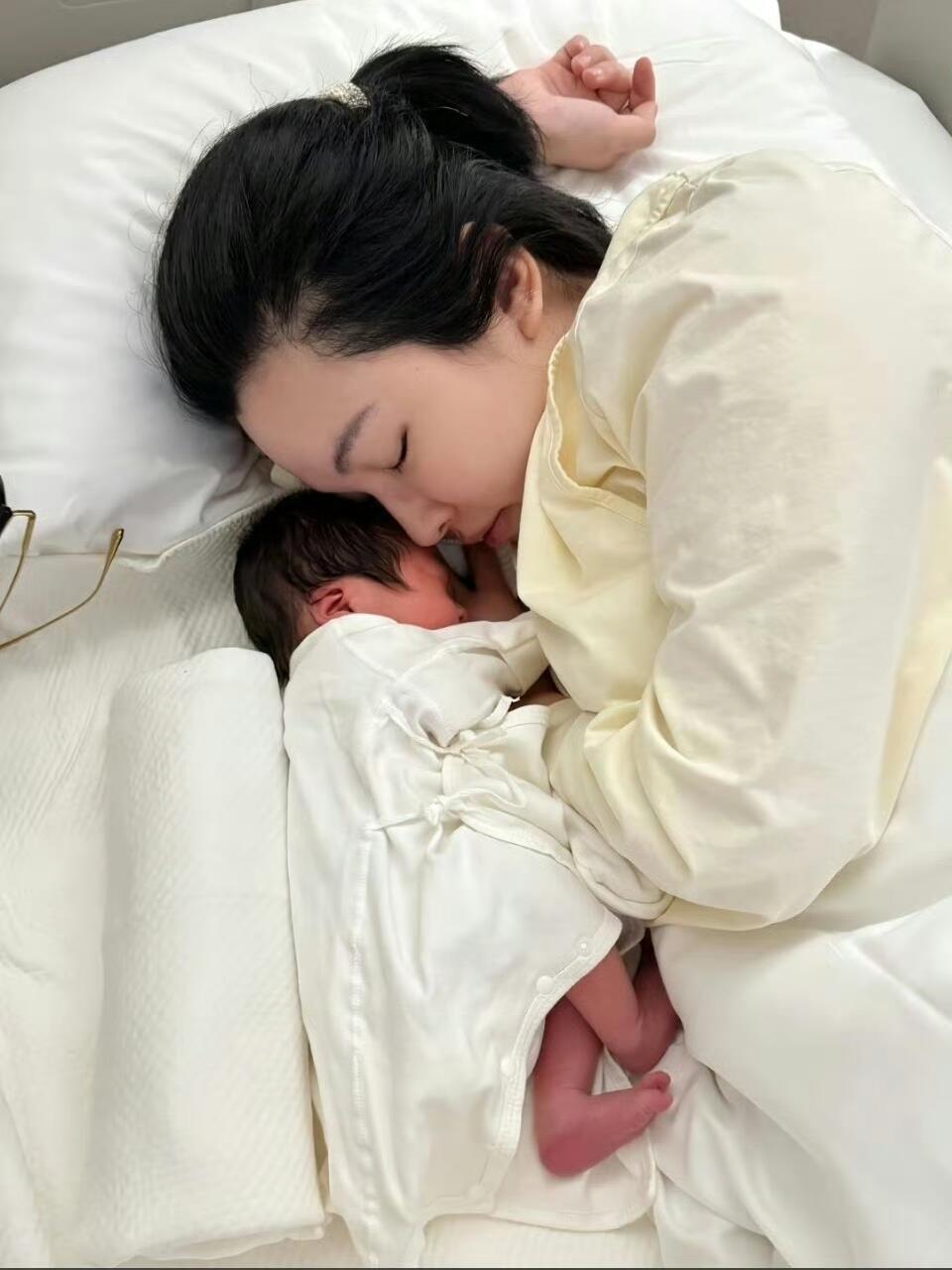 理性婚恋观从接受不完美开始张凯毅官宣和丈夫离婚，一句低估柴米油盐的打磨戳了好多人