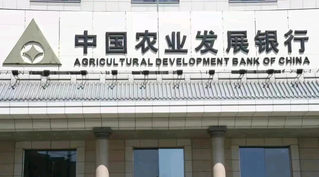 好家伙！我们这山东小学生这么有出息！要世袭银行行长，不得不说，这小学生有远大理想