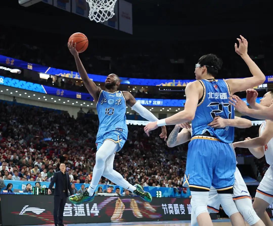 CBA常规赛还剩4轮，北汽男篮想要冲进前四不乐观

截止14日，北汽男篮的联赛积
