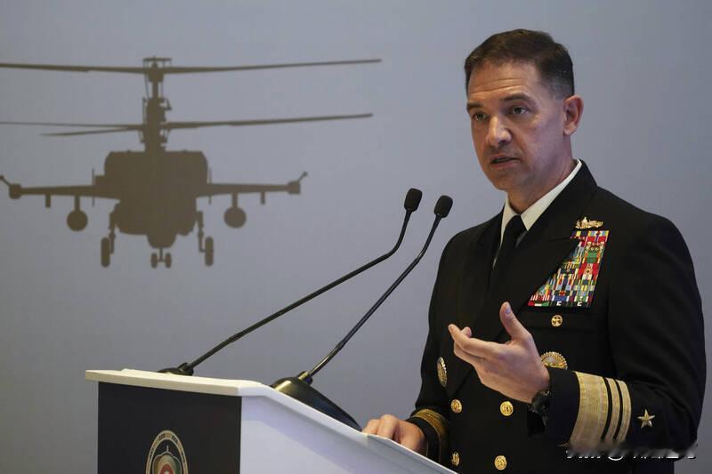 据英国媒体BBC新闻报道，美国中央司令部表示，美军在对伊朗港口实施封锁期间，登上