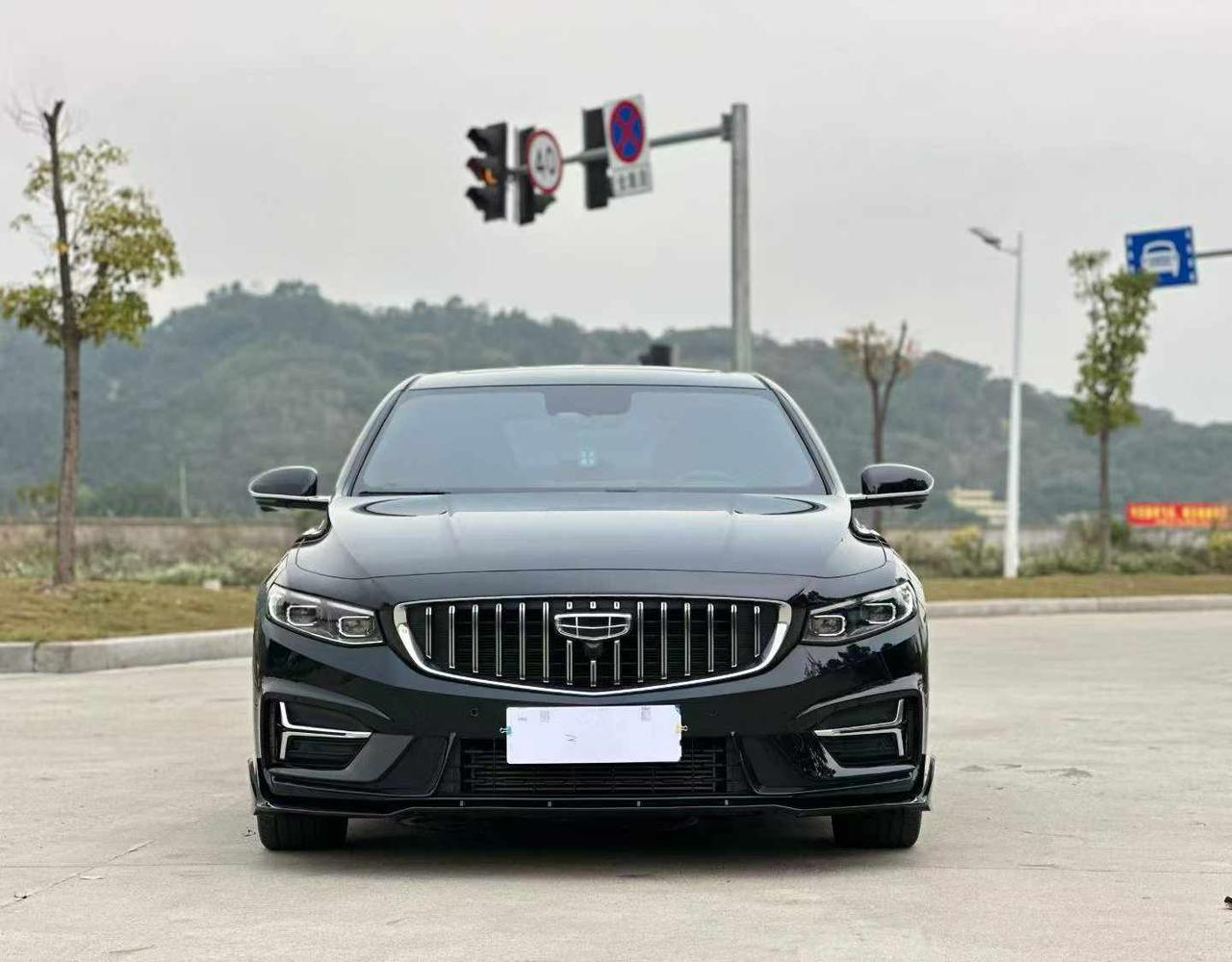 最近很多人问我，星瑞在售的几个年款该怎么选，怕踩坑、怕买错，今天就以普通人用车视