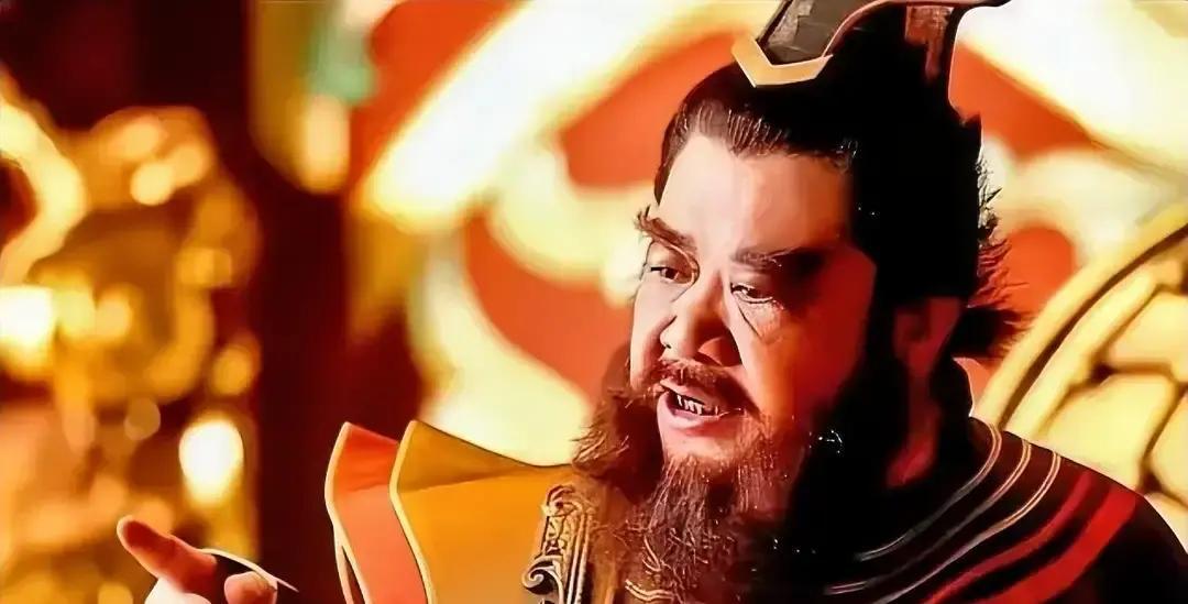 那一刀扎下去的时候，安禄山肯定没料到，自己养了半辈子的“心腹”，最后竟成了索命的