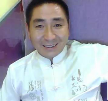 张成宏，男，汉族。1975年出生于甘肃省兰州市皋兰县。字鸿，号兰皋居士、卧云，笔