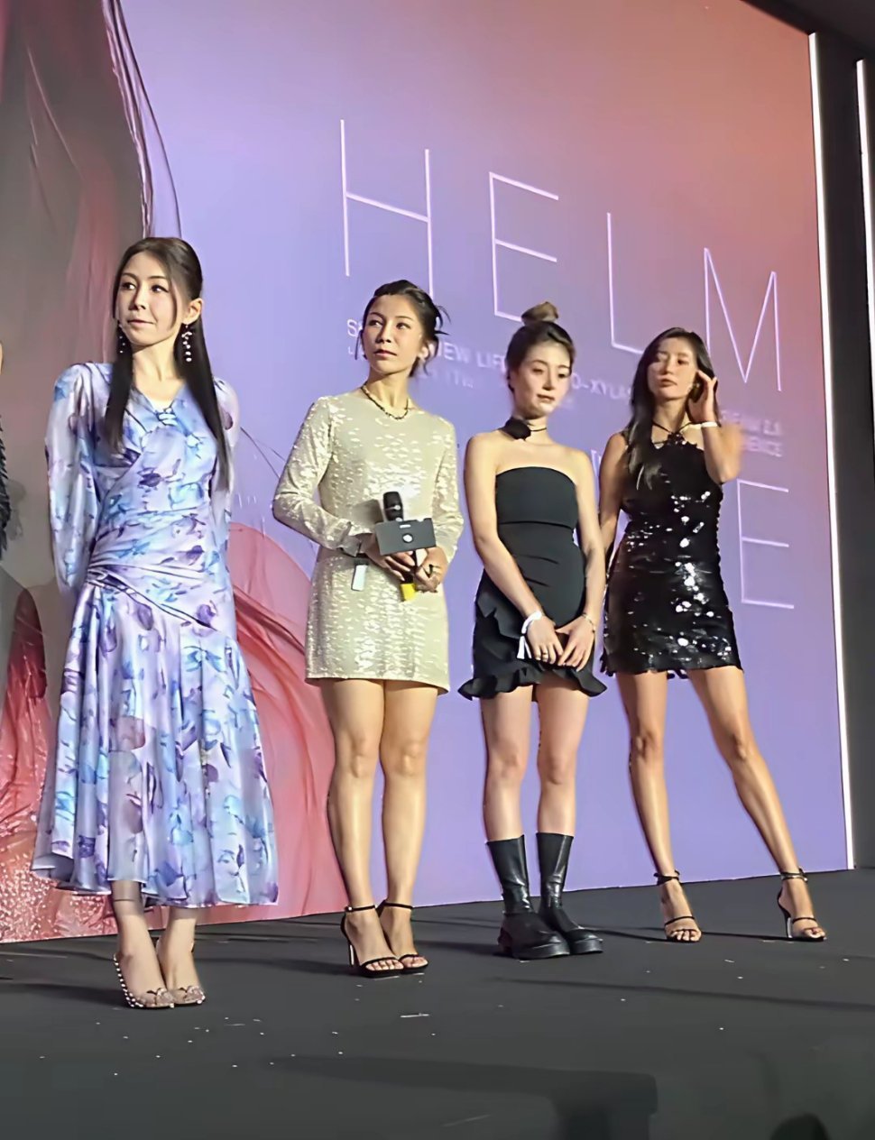 这些是女网红吗？没一个把孙怡变成小透明的，果然明星颜值还是很有优势。 