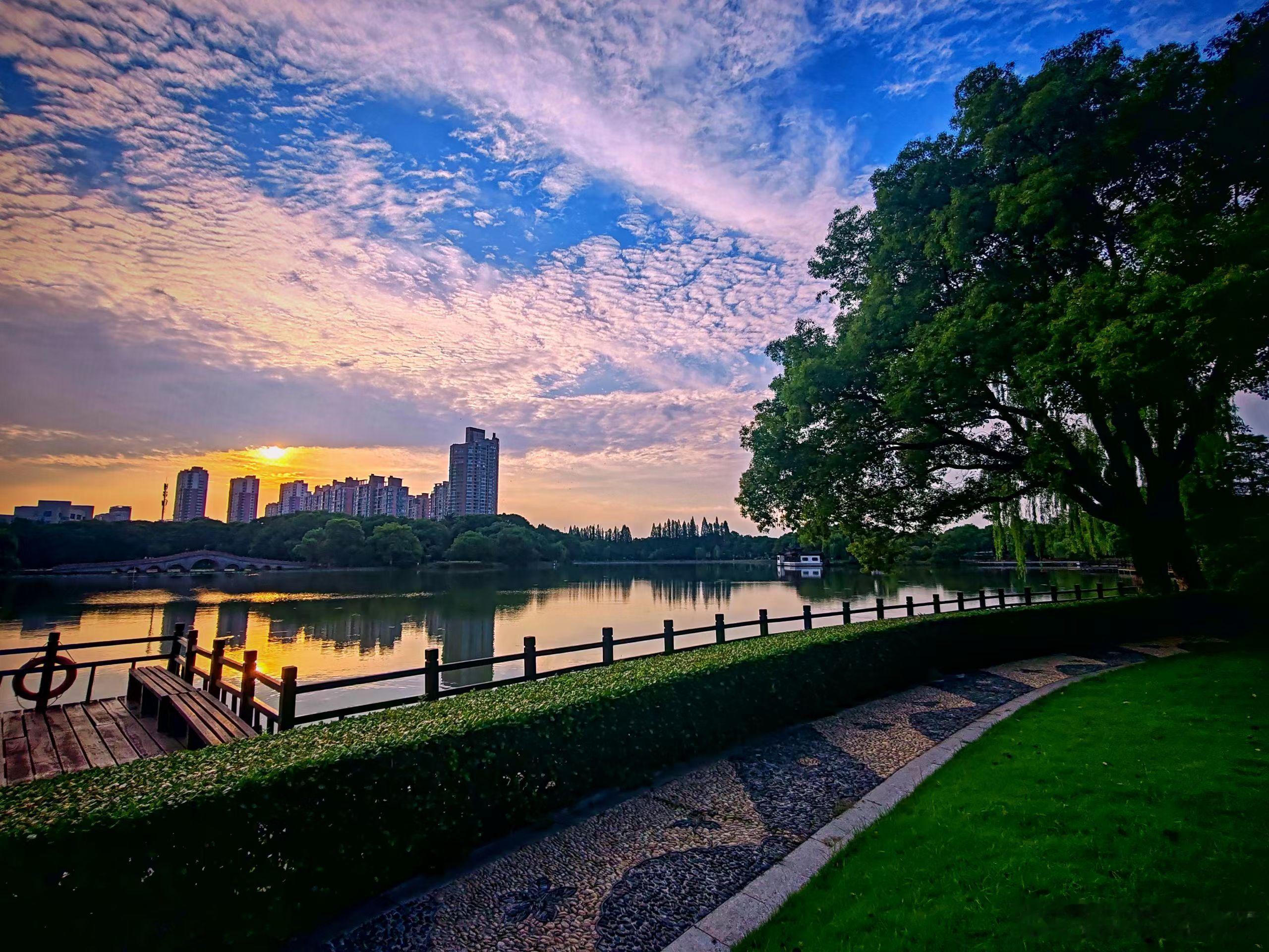 手机摄影 夕阳西下，南湖如画……用眼睛寻找美丽江南天天拍江南手影手机摄影马鞍山·