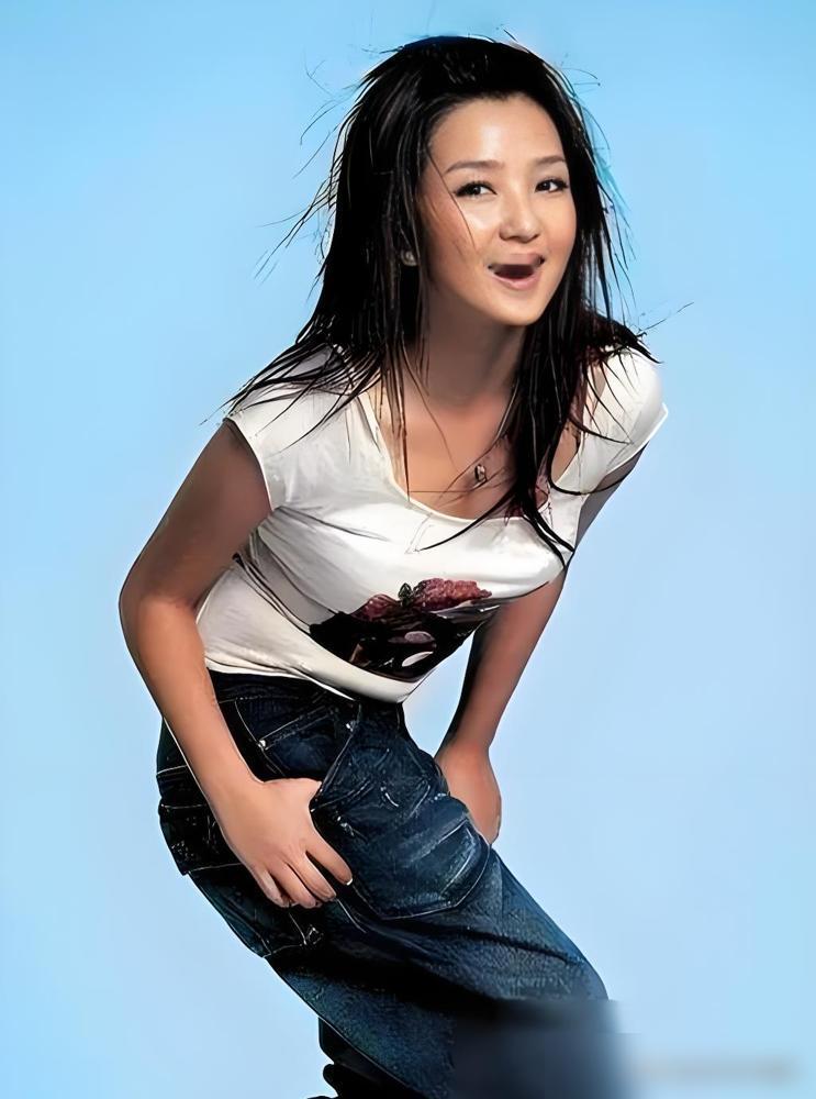 卧槽！苏醒把酒吧帅倒闭，还曾20分钟给何洁转百万不问用途！
你敢信？节目里何洁