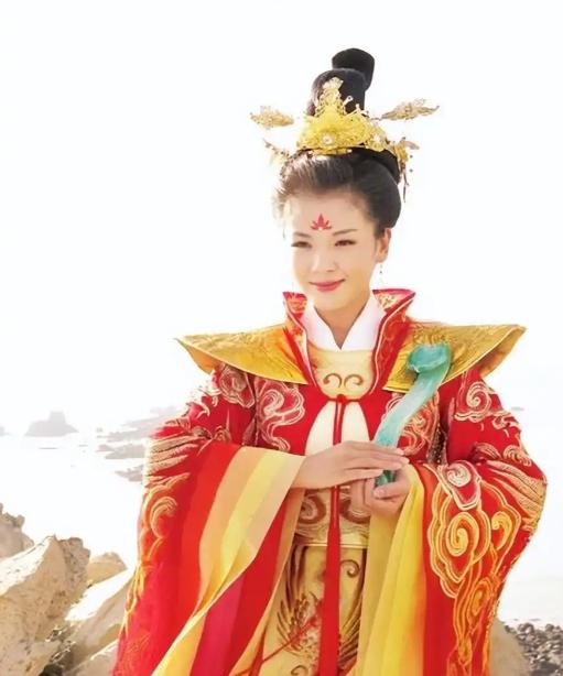 一愣，刚看到刘涛当年选上妈祖的旧闻，里面有个细节，把“演技选拔”的常规逻辑完全推